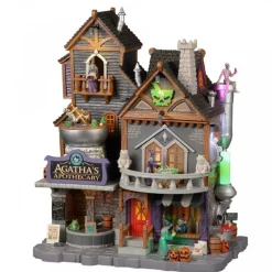 Lemax Edifici E Giostre In Movimento|Edifici E Giostre In Movimento*Agatha'S Apothecary con Alimentatore 4.5V Cod. 25848