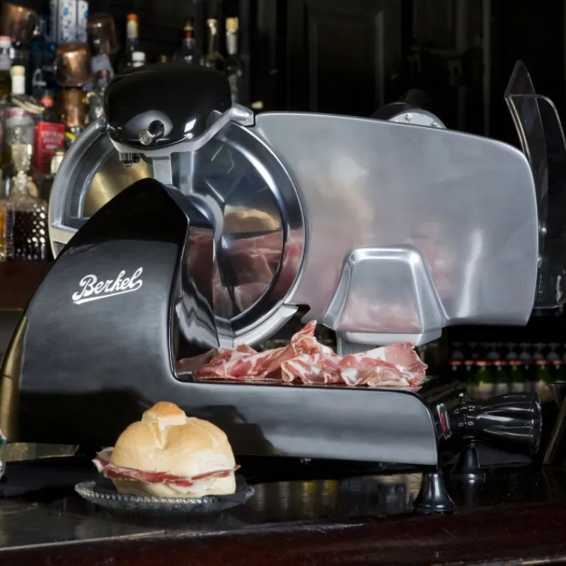 Berkel Affettatrici Elettriche Berkel*Affettatrice Red Line 250 colore Nero