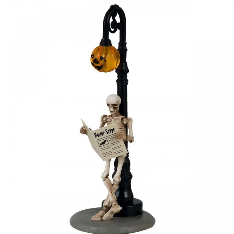 Lemax Personaggi|Personaggi*Checking His Horrorscope Cod. 12003