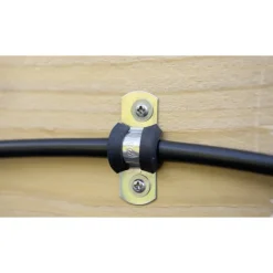 Stocker Stocker Shop|Stocker Sistema Antizanzara Geyser Pro*Fissatubo a U sfuso Ø 8 mm per Geyser - Pezzo singolo